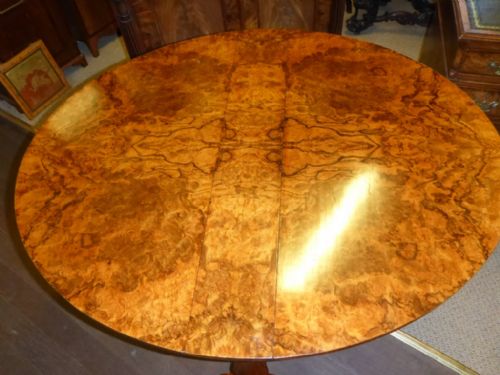 Good Quality Victorian Walnut Sutherland Table