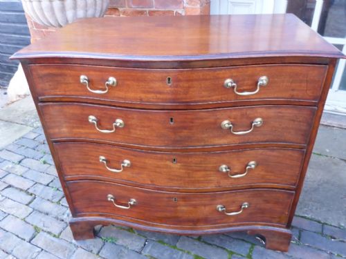Antique George III Serpentine Chest of Drawers