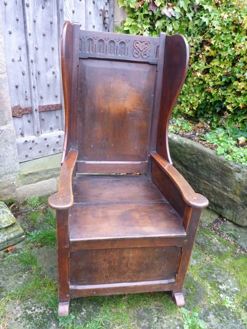 Early Lambing Chair