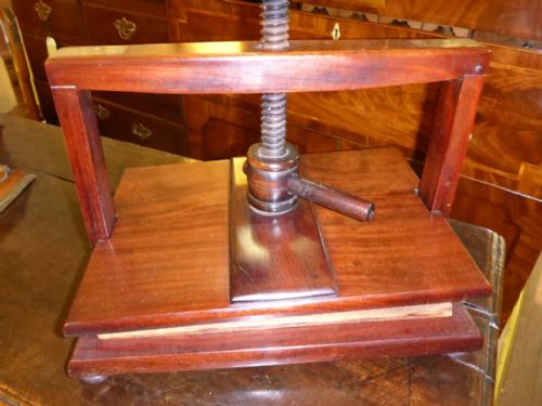 Antique Mahogany Book Press/flower Press