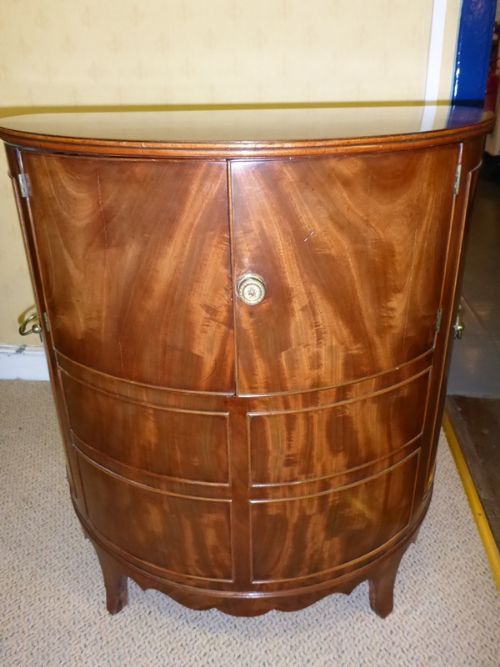 Quality Georgian Demi Lune Commode