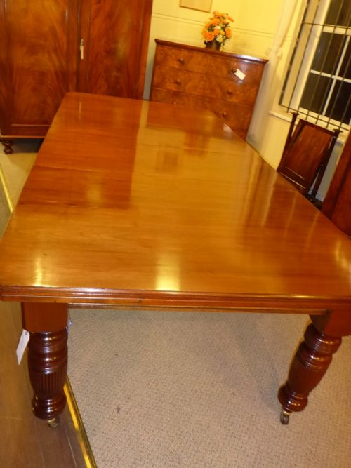 Victorian Extending Dining Table with 2 Leaves Walnut