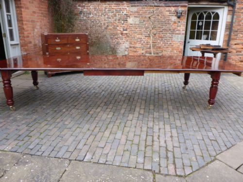 fig 1. Superb and Rare Victorian Extending Dining Table in Mahogany
