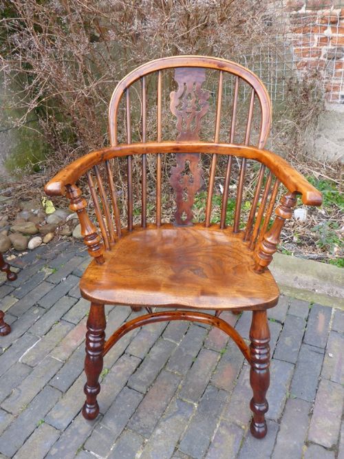 Superb Rare Yew Wood Windsor Armchair