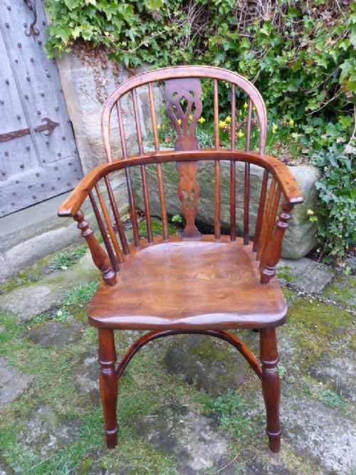 Antique Yew Wood Windsor Armchair
