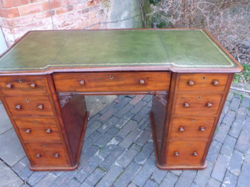 Victorian 9 Drawer Desk in Mahogany