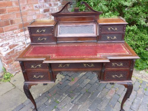Super Quality Ladies Writing Desk by James Shoolbred London
