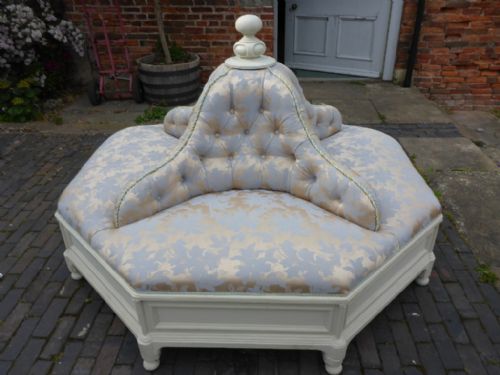 Superb Victorian Conversation Settee Impressive