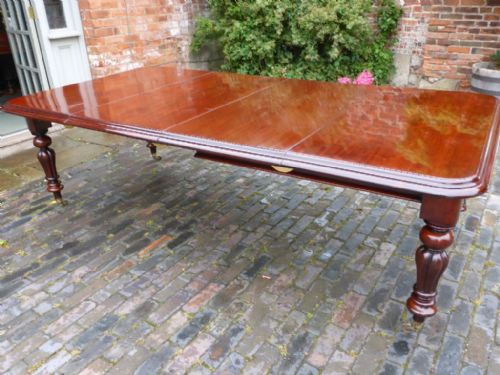 Victorian Mahogany Extending Dining Table Seats 10
