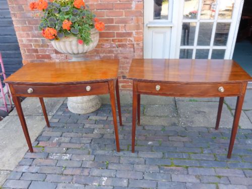 Rare Pair of 18th Century Side Tables Mahogany