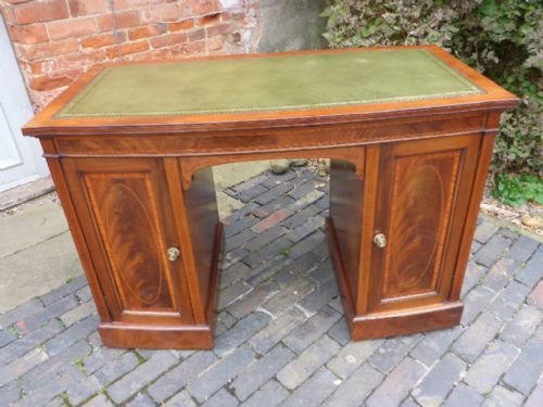 Victorian Mahogany Bow Front Desk