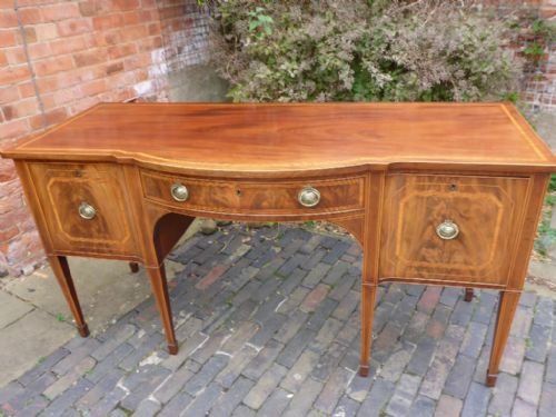 Superb George III Mahogany Sideboard Inlaid
