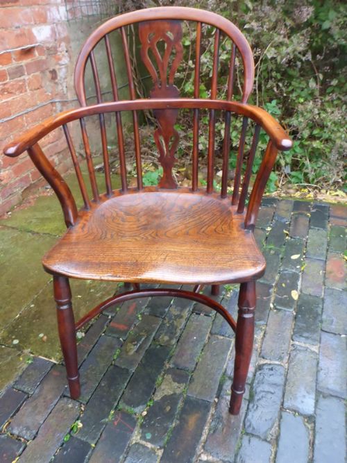 Good Yew Wood Windsor Chair Retford Maker