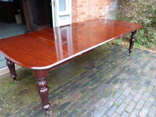 Superb Victorian Mahogany Extending Dining Table Seat 10