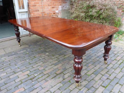 Good Victorian Mahogany Extending Dining Table
