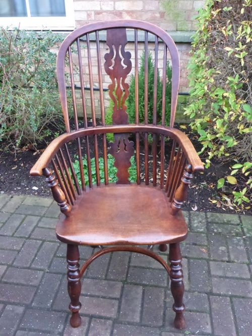 High Quality Ash and Elm Windsor Armchair