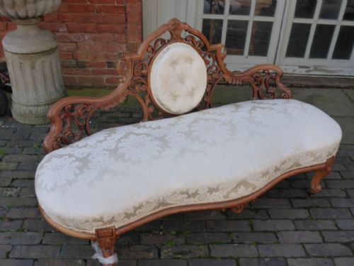 Attractive Victorian Bedroom Sofa Walnut Framed