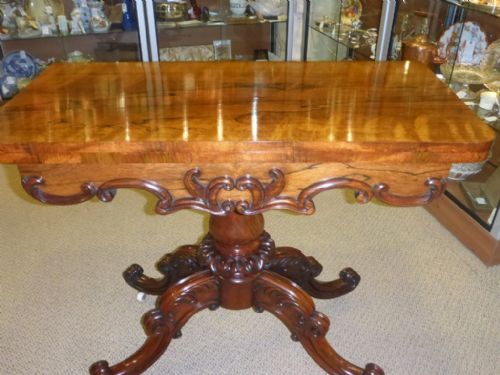 Quality Early Victorian Rosewood Tea Table