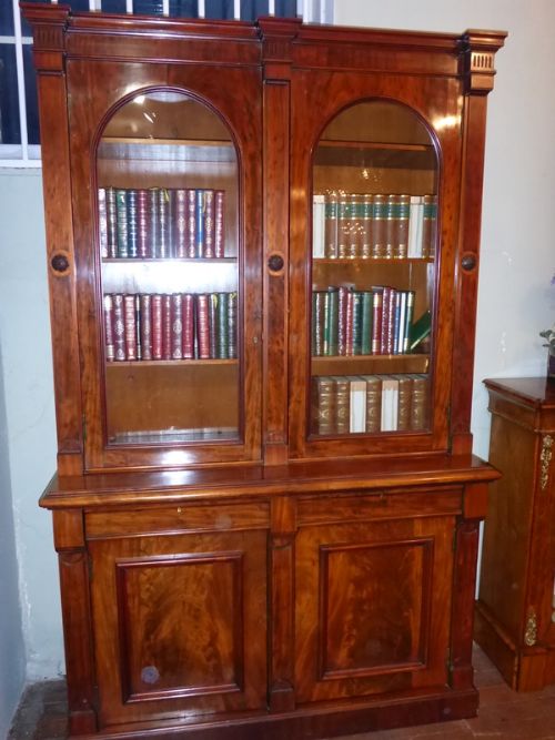 Stunning Quality Victorian Library Bookcase