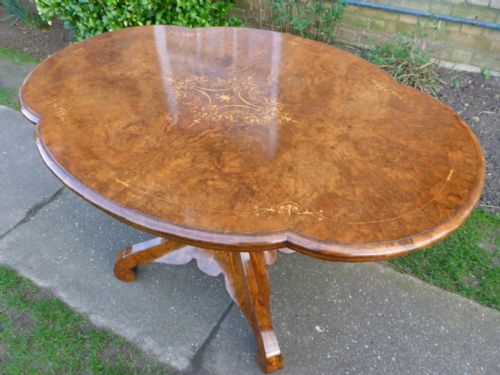 Superb Victorian Breakfast Table in the Style of Eh Baldock