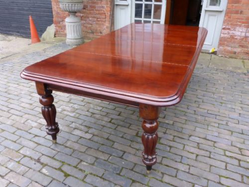 Antique Victorian Mahogany Extending Dining Table