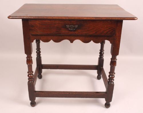 Good Georgian Side Table in Oak