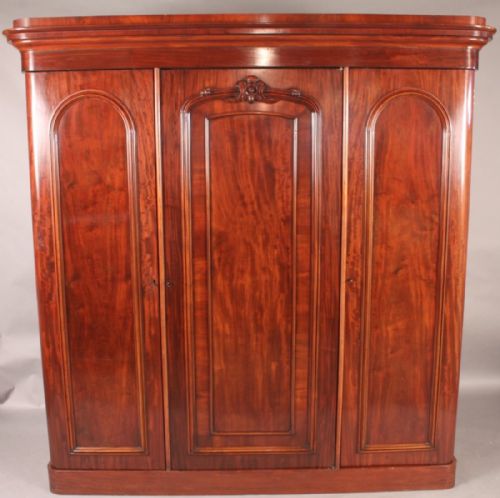 Victorian Three Door Wardrobe in Mahogany