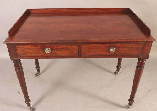 A Good Georgian Mahogany Library Table