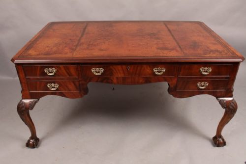 Good Quality Desk Ball and Claw Mahogany