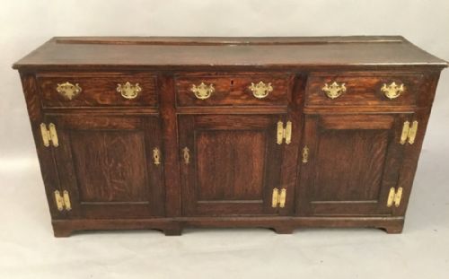 An Attractive Georgian Oak Dresser