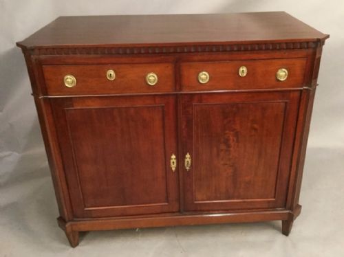 Unusual Serving Sideboard Mahogany