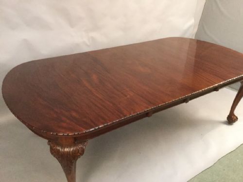 Good Mahogany Extending Dining Table Seat 8