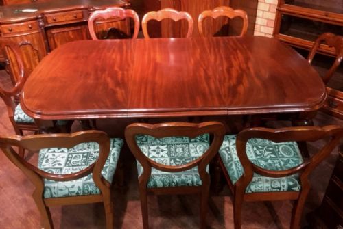 Victorian Extending Dining Table and 8 Dining Chairs