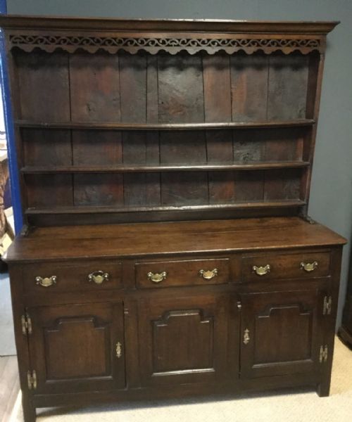 Good George II Oak Dresser