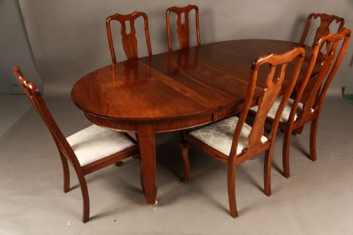 Mahogany Extending Dining Table and Six Dining Chairs