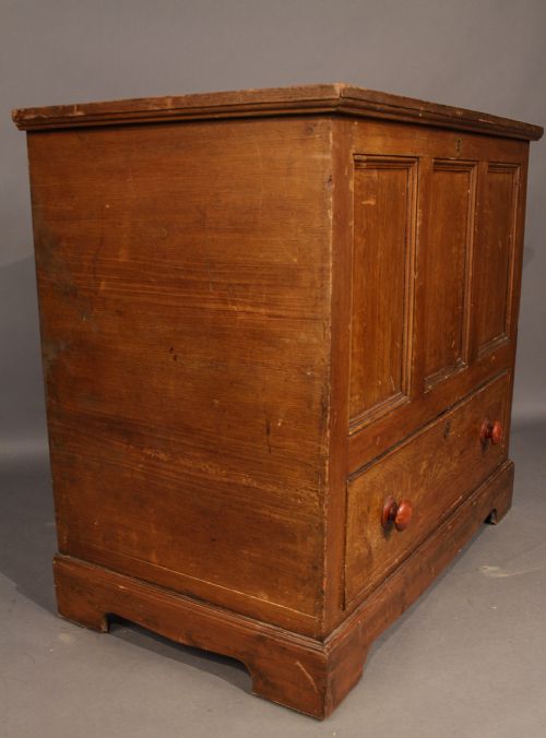 Pine Scrumbled Bedding Box