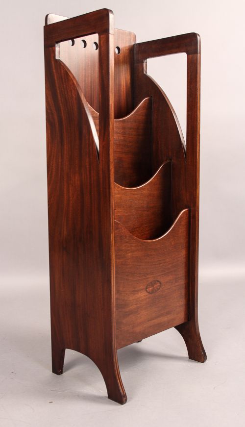 Arts and Crafts News Paper Rack