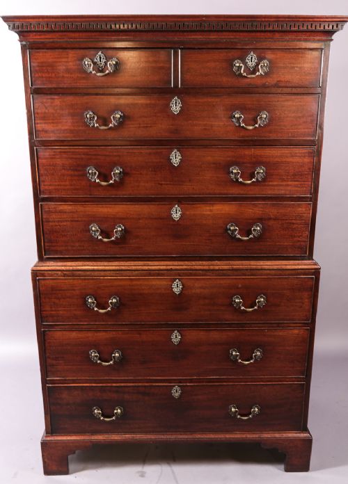 Fine Georgian Mahogany Chest on Chest