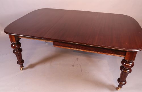Victorian Mahogany Extending Dining Table Seats 8