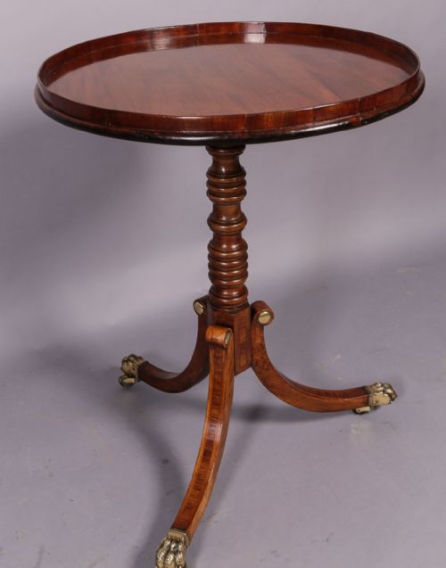Georgian Tripod Table Mahogany with Paw Feet