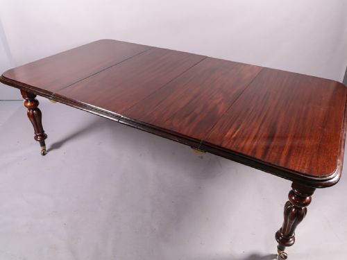 Victorian Mahogany Extending Dining Table Seats 10