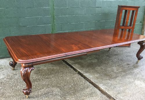 Victorian 3 Leaf Extending Dining Table with Carrier