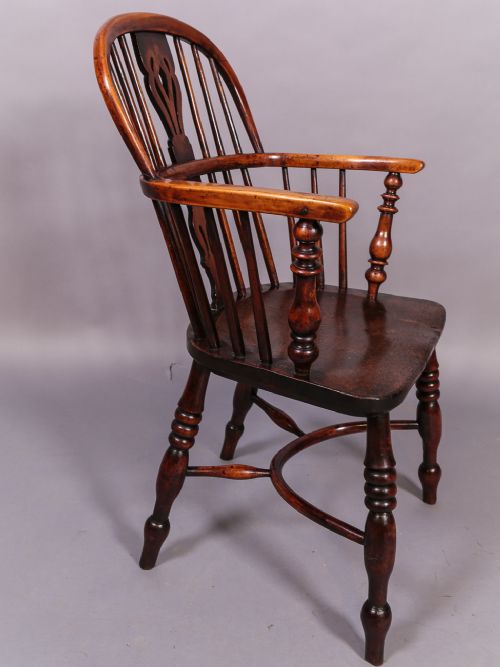 Good Rockley Low Back Windsor in Yew
