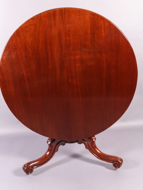 Victorian Mahogany Circular Dining Table Seats 4