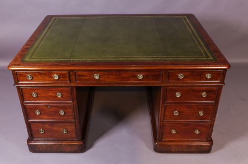 A Victorian Mahogany Pedestal Desk Large Size