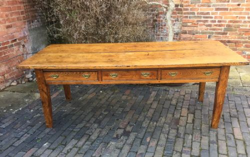 English Farmhouse Dining Table in Elm