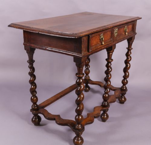 A William and Mary Wavy Stretcher Side Table