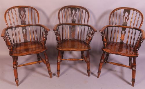 3 Matching Low Back Windsor Chairs