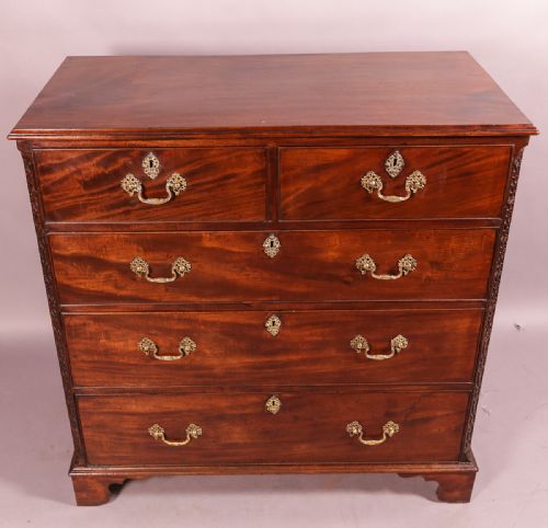 Georgian Mahogany Chest of Drawers