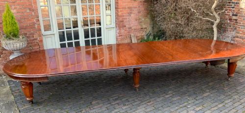 Victorian 17 Foot Extending Dining Table Seat 20/22